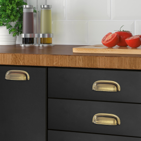 Poignée coupelle Kiara or blanchi brossé