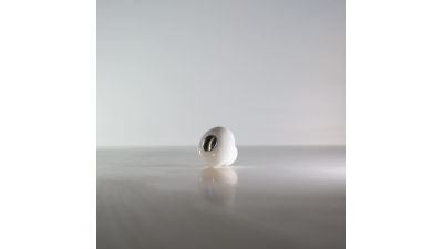 Poignée classique Liath porcelaine / aluminium brossé