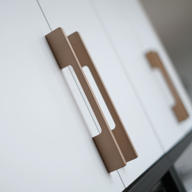 Poignée de meuble couleur champagne rosé